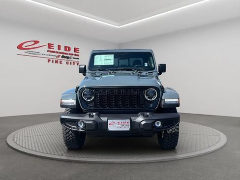 New 2026 Jeep Gladiator Sport AWD/4WD image 8
