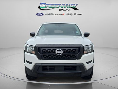 Used 2023 Nissan Frontier S image 2