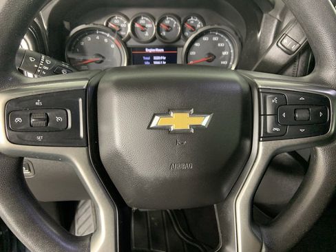 Used 2020 Chevrolet Silverado 1500 LT image 30