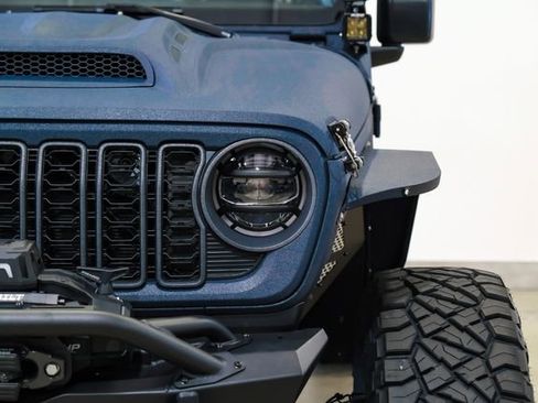 Used 2025 Jeep Gladiator Sport image 62