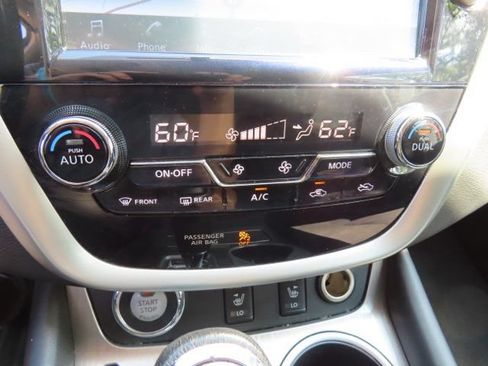 Used 2017 Nissan Murano SV w/ Premium Plus Package AWD/4WD image 25