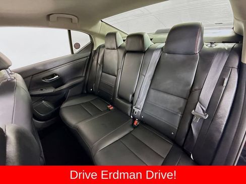 Used 2025 Nissan Sentra SR w/ SR Premium Package FWD image 8