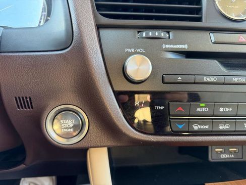 Used 2020 Lexus RX 350L FWD image 52