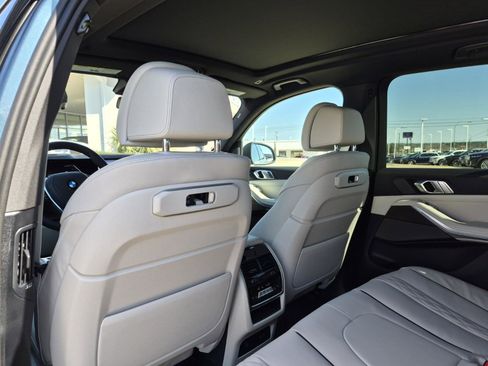New 2026 BMW X5 xDrive40i w/ Climate Comfort Package image 30