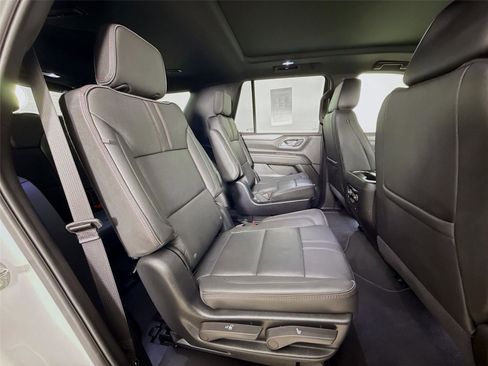 Used 2024 Chevrolet Tahoe RST w/ Luxury Package AWD/4WD image 31