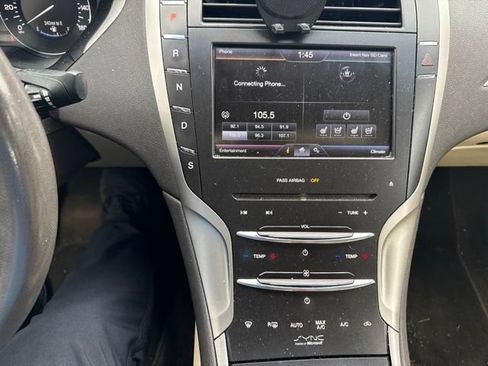 Used 2014 Lincoln MKZ w/ Equipment Group 102A Reserve FWD image 12