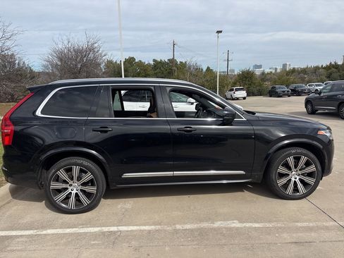 Certified 2023 Volvo XC90 B6 Ultimate w/ Protection Package Premier image 4