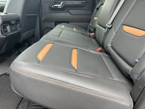 Used 2025 GMC Sierra 2500 AT4 w/ AT4 Premium Plus Package image 21