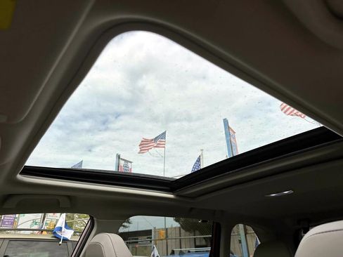 Used 2022 Subaru Forester Limited image 22