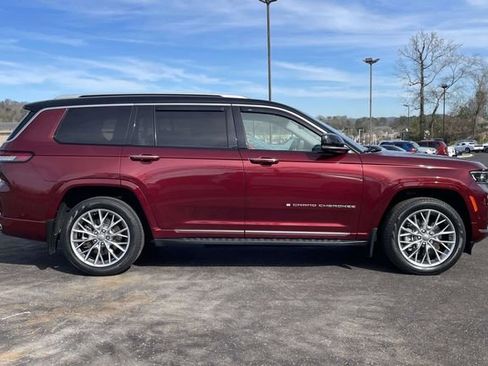 Used 2022 Jeep Grand Cherokee L Summit w/ Advanced Protech Group IV image 2