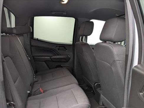 Used 2023 Chevrolet Colorado W/T RWD image 18