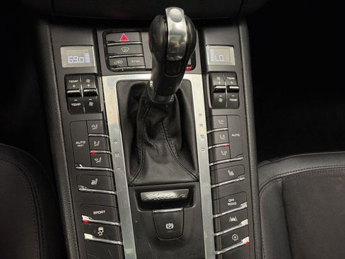 Used 2017 Porsche Macan S AWD/4WD image 16