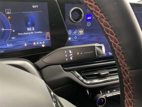 Used 2024 Chevrolet Equinox EV RS image 27