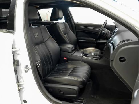 Used 2022 Chrysler 300 S RWD image 47