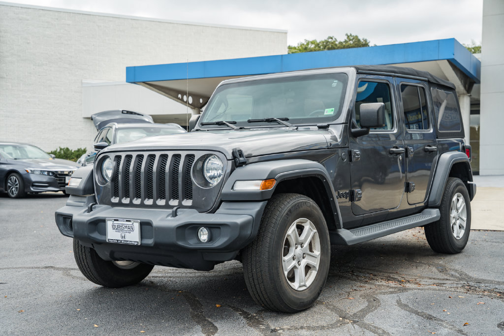 Used 2023 Jeep Wrangler Unlimited Sport AWD/4WD image 3