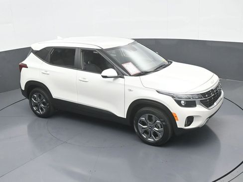 Used 2024 Kia Seltos LX image 51