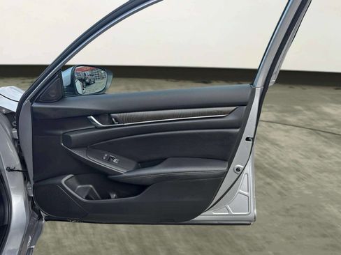 Used 2021 Honda Accord EX image 23