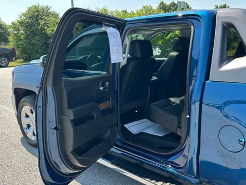 Used 2017 Chevrolet Silverado 1500 LTZ w/ High Desert Package AWD/4WD image 29