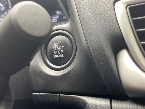 Used 2017 MAZDA MAZDA3 Sport FWD image 16