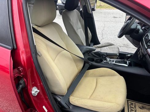 Used 2015 MAZDA MAZDA3 i Sport image 15