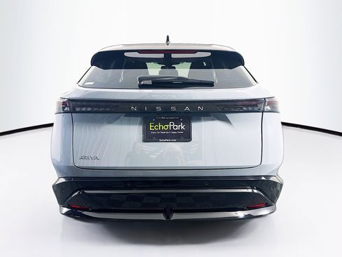 Used 2025 Nissan Ariya FWD image 7