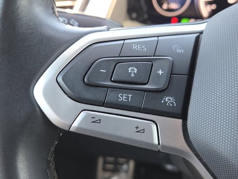 Used 2024 Volkswagen Atlas Cross Sport SEL Premium R-Line AWD/4WD image 6