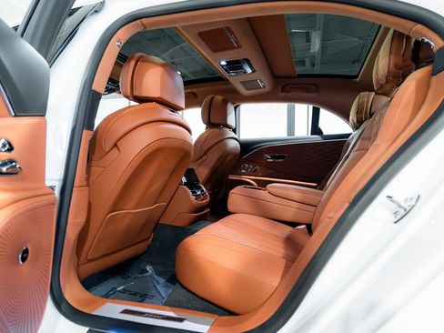 Used 2023 Bentley Flying Spur W12 AWD/4WD image 74