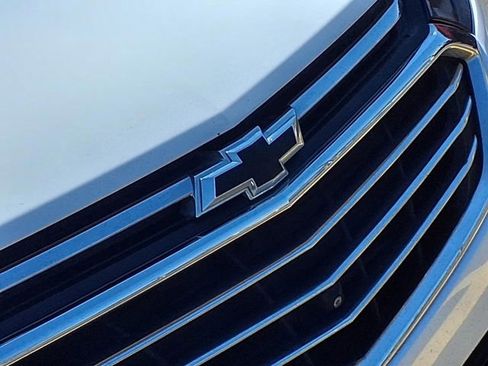 Used 2021 Chevrolet Equinox Premier AWD/4WD image 33