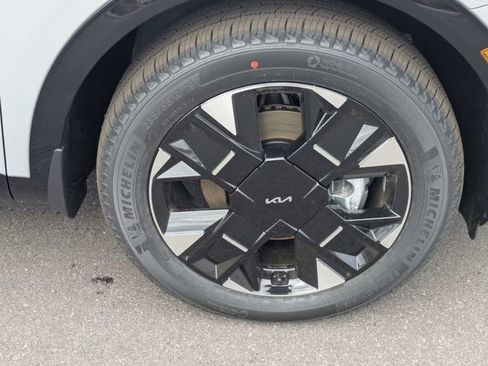 New 2026 Kia Sportage SX AWD/4WD image 11
