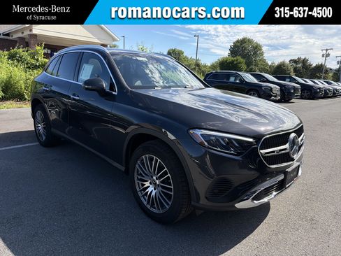 Used 2026 Mercedes-Benz GLC 300 4MATIC image 1