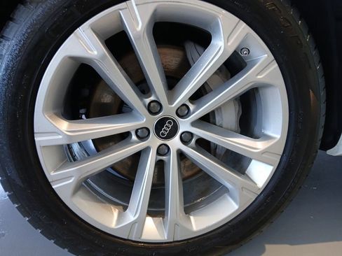 Used 2025 Audi Q7 3.0T Premium Plus image 8