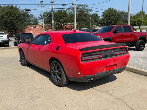 Used 2021 Dodge Challenger SXT w/ Driver Convenience Group AWD/4WD image 8