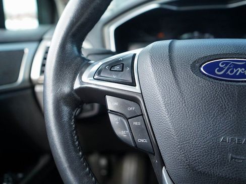 Used 2016 Ford Fusion SE w/ Equipment Group 202A image 21