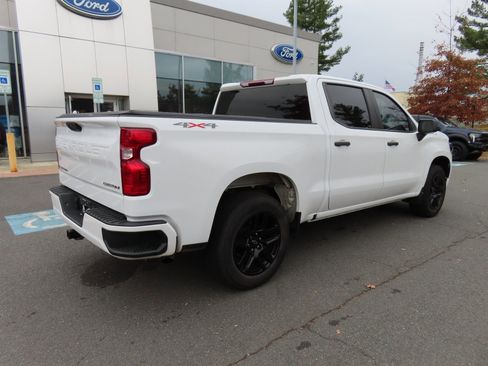 Used 2022 Chevrolet Silverado 1500 Custom image 5