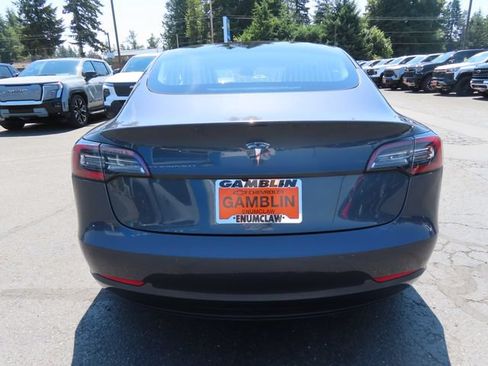 Used 2020 Tesla Model 3 Standard Range Plus RWD image 7