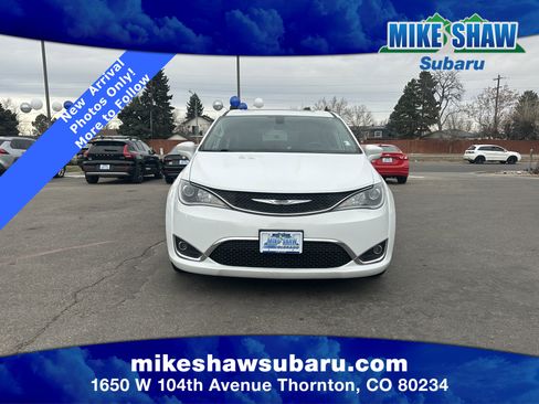 Used 2019 Chrysler Pacifica Touring Plus image 17