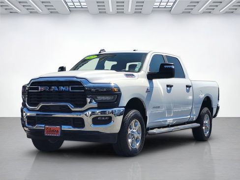 Used 2025 RAM 2500 Big Horn AWD/4WD image 8