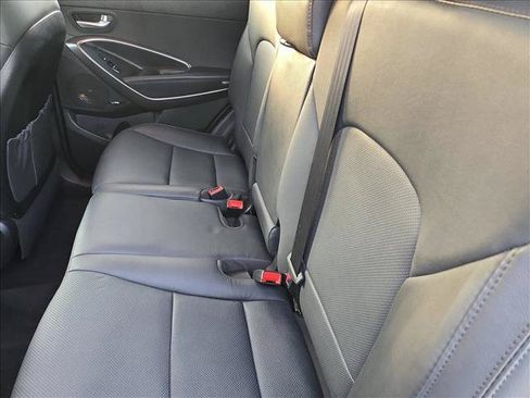 Used 2018 Hyundai Santa Fe Sport FWD image 19