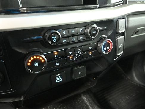 Certified 2023 Ford F450 XL w/ XL Chrome Package image 17