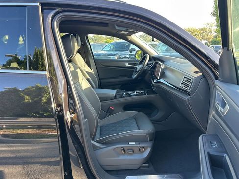 New 2026 Volkswagen Atlas Cross Sport SEL Premium R-Line AWD/4WD image 43