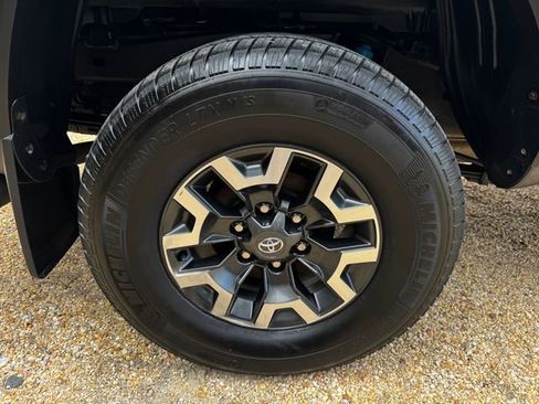 Used 2022 Toyota Tacoma 4x4 Double Cab image 57