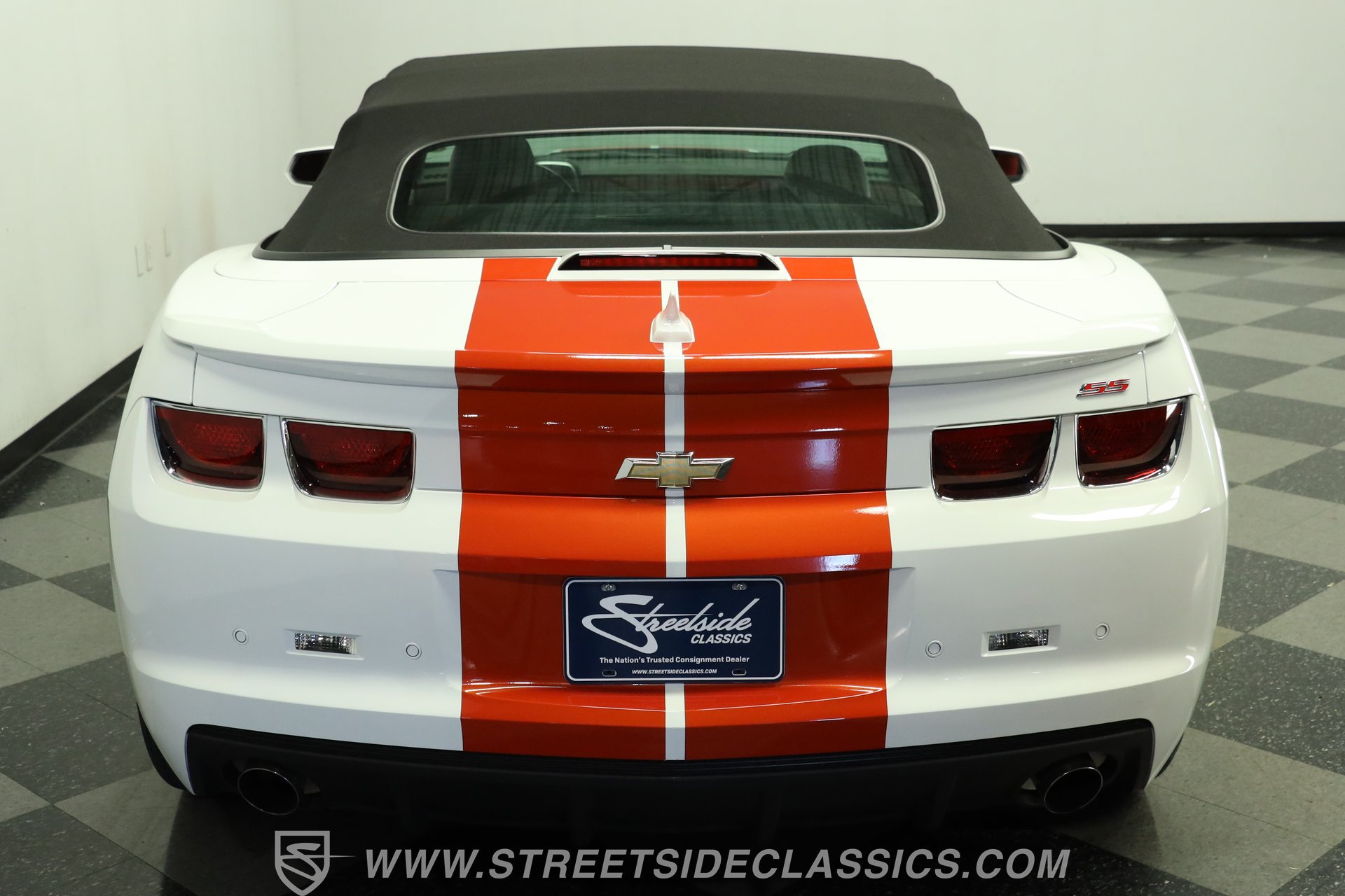 Used 2011 Chevrolet Camaro SS w/ RS Package RWD image 9