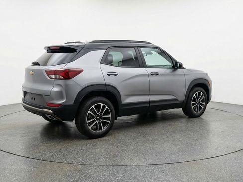 Used 2025 Chevrolet TrailBlazer LT image 9