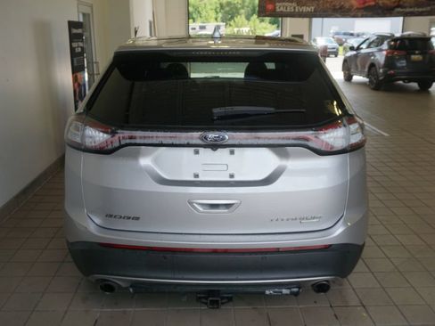 Used 2018 Ford Edge Titanium w/ Equipment Group 301A FWD image 18