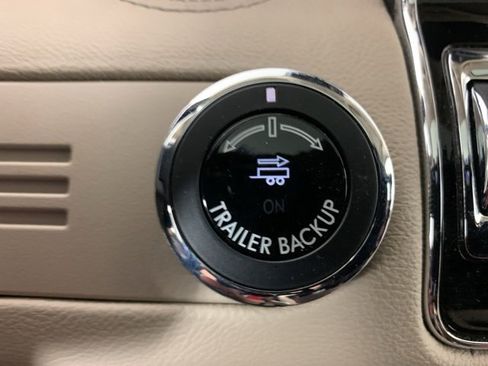 Used 2023 Lincoln Navigator Reserve image 16