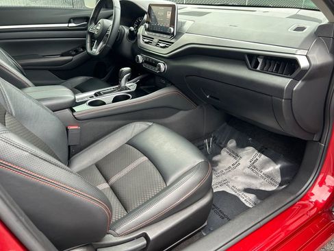 Used 2024 Nissan Altima 2.5 SR image 26