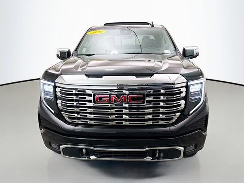 Used 2025 GMC Sierra 1500 Denali w/ Denali Reserve Package AWD/4WD image 2