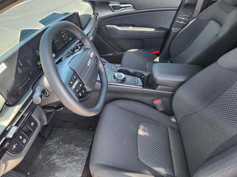 New 2026 Kia Sportage S AWD/4WD image 8