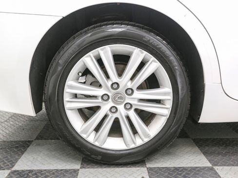 Used 2015 Lexus ES 350 w/ Premium Package FWD image 14