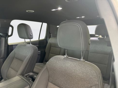 Used 2024 Chevrolet Traverse LS FWD image 10